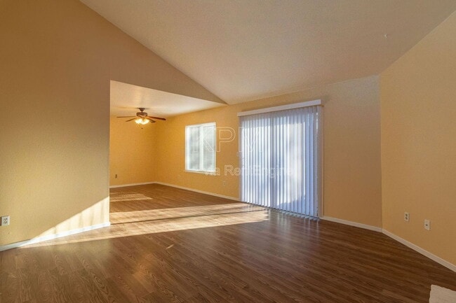 Building Photo - 5528 Sandpiper Ct