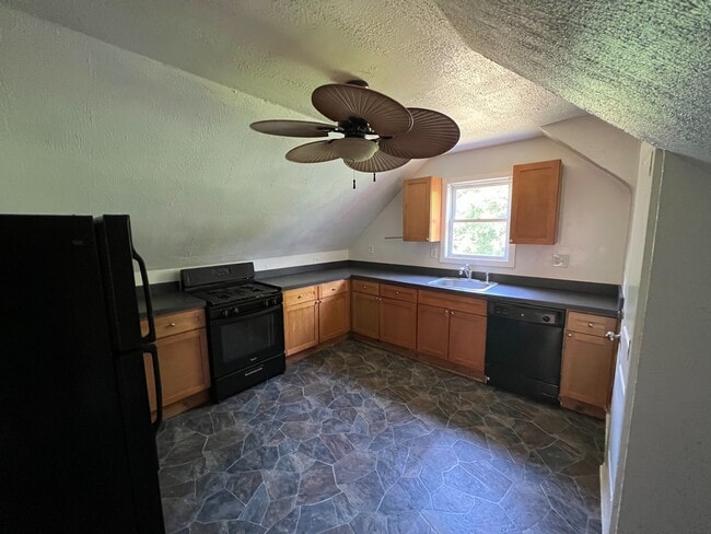 Kitchen - 145 Goddard Ave