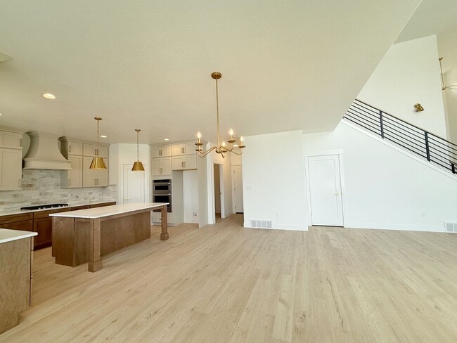 Foto del edificio - Beautiful 6Bd Home in Gardner Point Lehi Community!