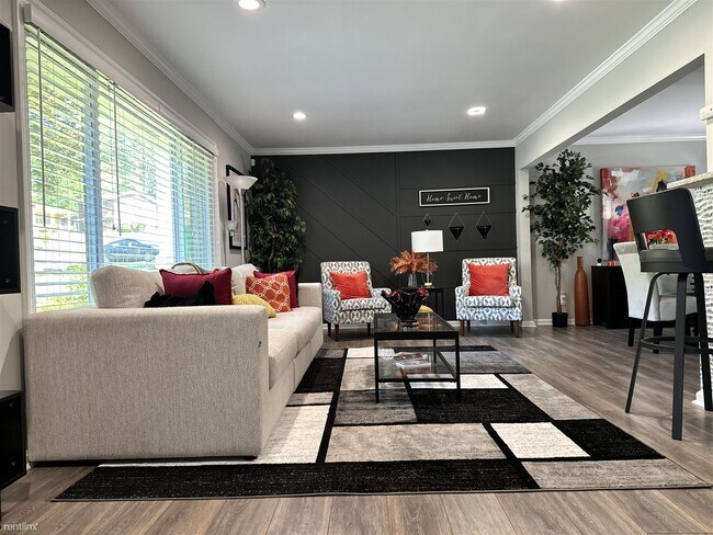 Foto del edificio - 4 br, 2.5 bath House - 2425 Glendale Drive