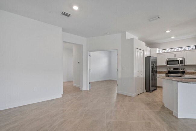 Building Photo - 14107 Winding Cedar Wy