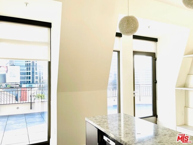 Foto del edificio - 1122 Gayley Ave