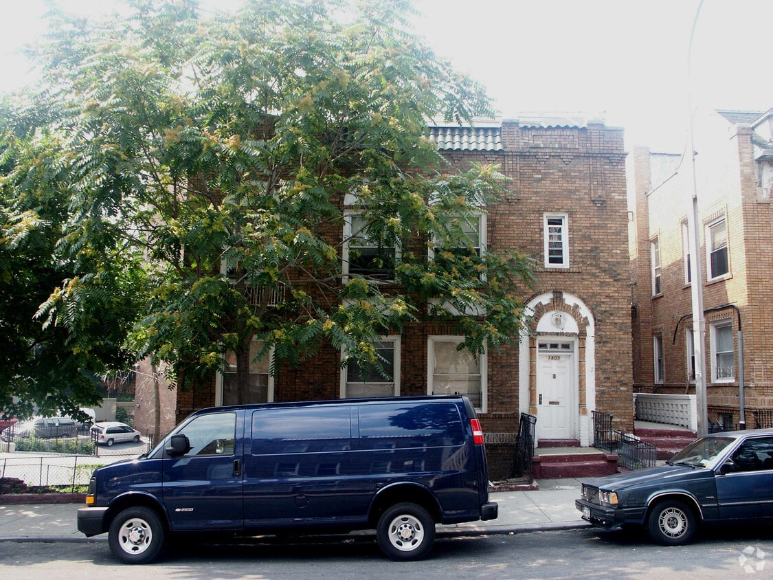 1805 Phelan Pl, Bronx, NY 10453 Apartments in Bronx, NY