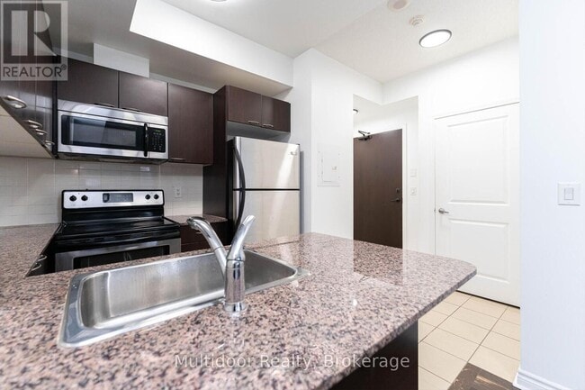 Building Photo - 385 Prince of Wales Dr