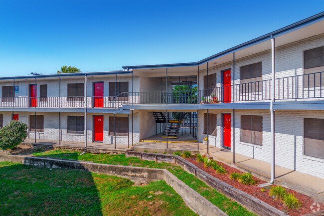 Community Unit Exteriors - Arabella Apartments