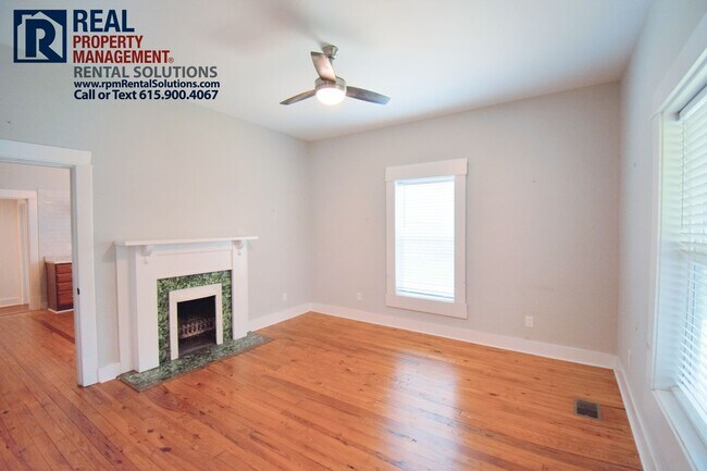 Foto del edificio - Adorable home near MTSU! Water, lawncare, ...