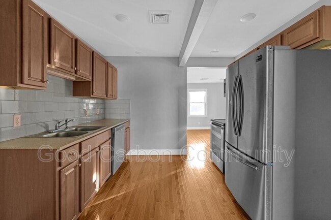 Foto del edificio - 84 Crane St