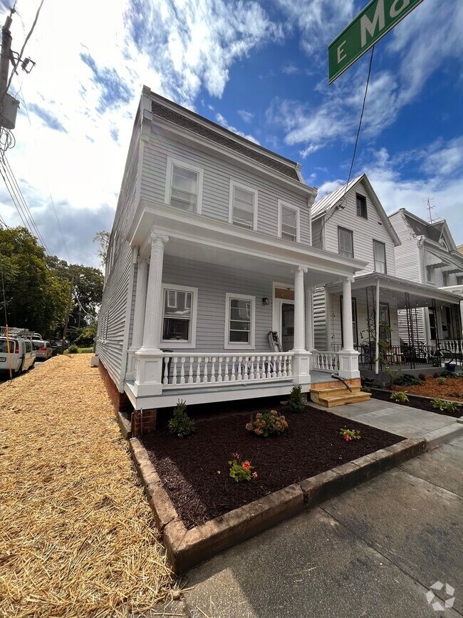 Building Photo - 323 N 36th St