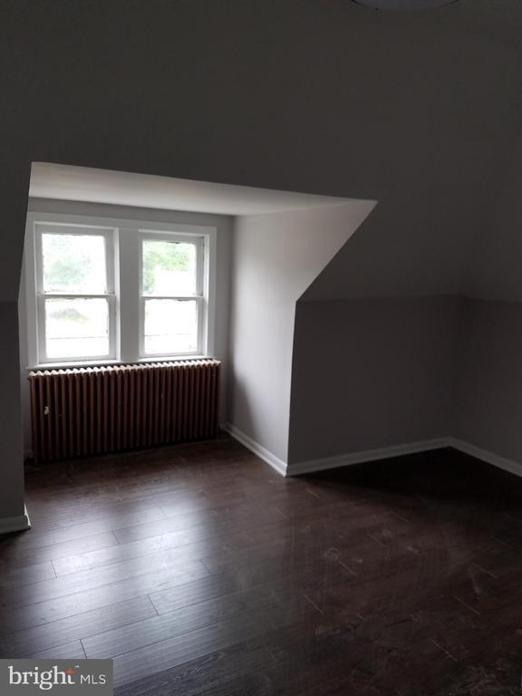 Building Photo - 165 W White Horse Pike