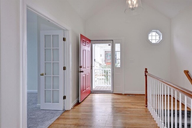 Building Photo - 8321 Barons Ct
