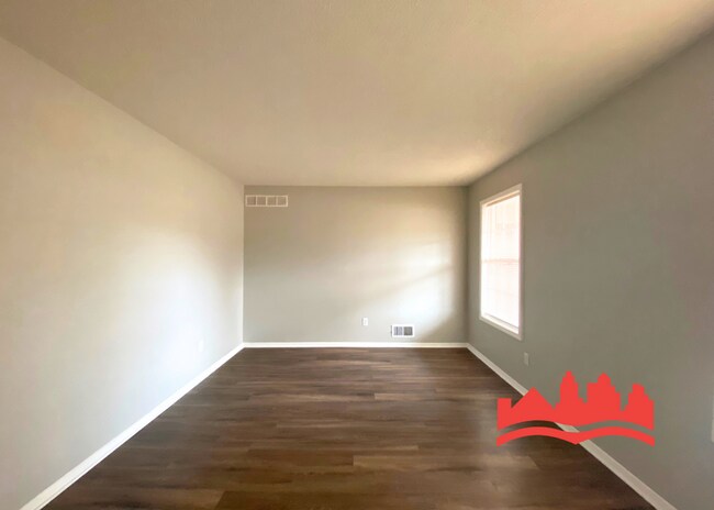 Foto del edificio - 4449 Deerland St