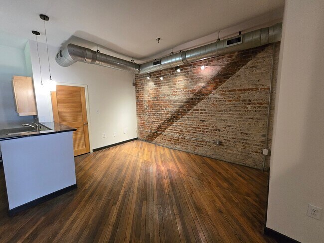 Foto del edificio - 1318 W Broad St