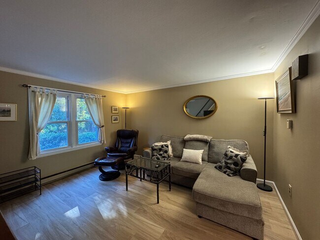 Foto del edificio - Fully Furnished 2-Bedroom Home for Rent – ...