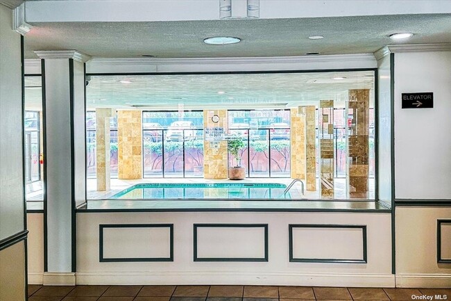 Foto del edificio - 99 Randall Ave