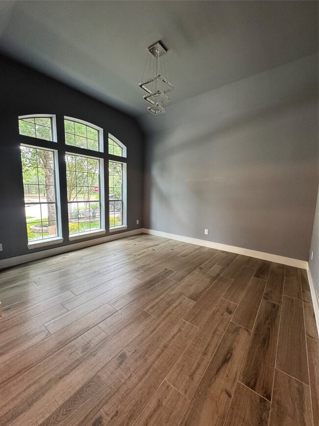 Building Photo - 6330 Bear Creek Court