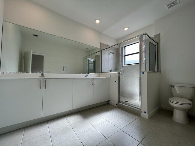 Building Photo - 229 SW 159th Way