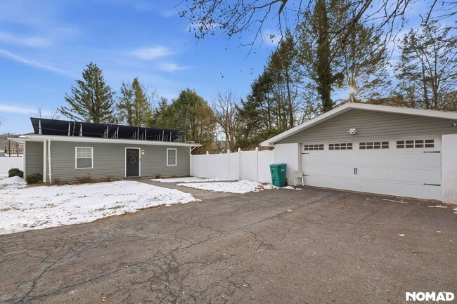 Foto del edificio - 12 Fetherman St