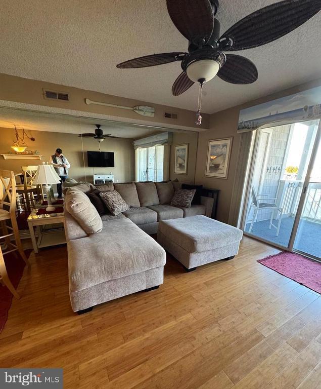 Foto del edificio - 12301 Jamaica Ave