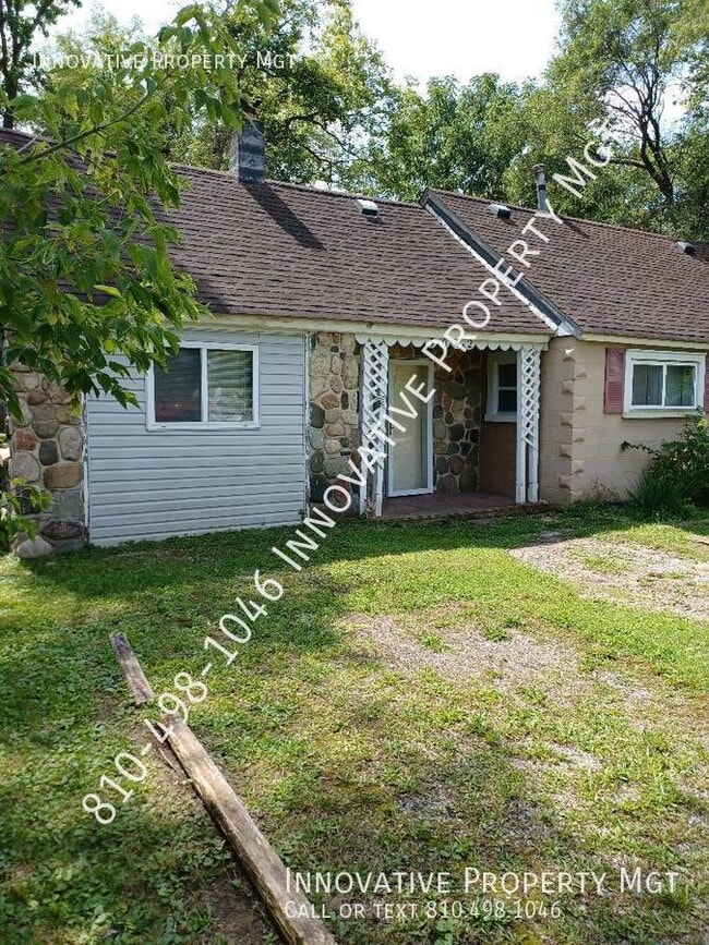 Building Photo - 3042 Leta Ave