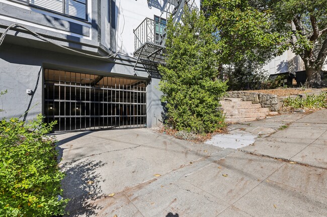 Main entrance door of the apartment building at 2369 Le Conte Ave, Berkeley, CA 94709, USA - 2369 Le Conte Avenue