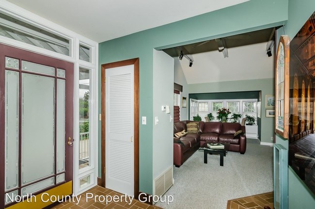 Building Photo - 1 br, 1 bath House - 436 S. Nardo Ave.