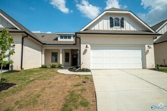 Building Photo - 203 Osceola Cir