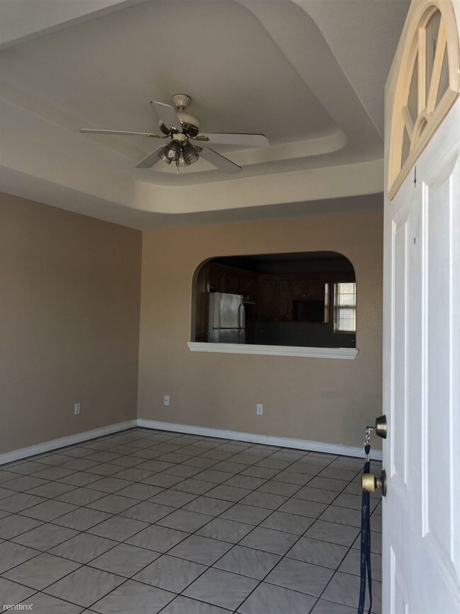 Foto del edificio - 2 br, 2 bath Apartment - Village Apartments