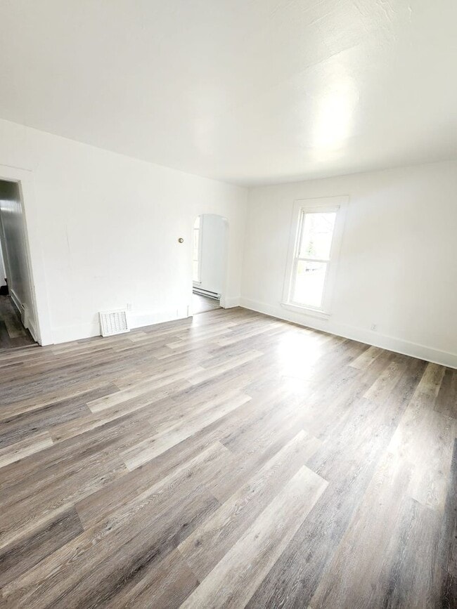 Foto del edificio - 931 W Wayne St