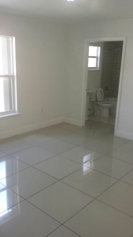 Foto del edificio - 2605 NW 31st St