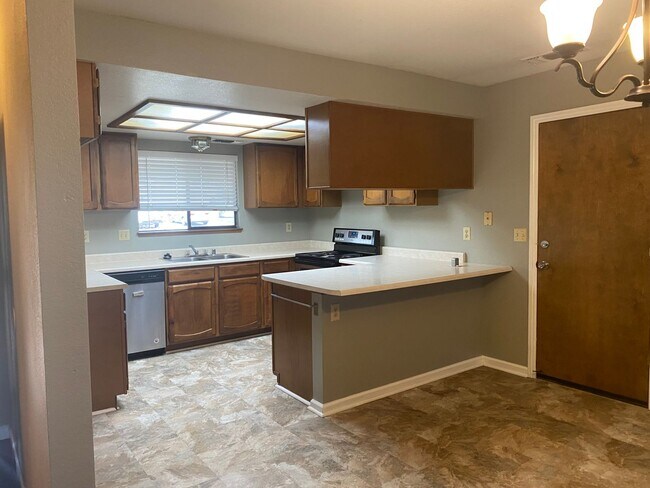 Foto del edificio - Nice well cared for home in desirable Edge...