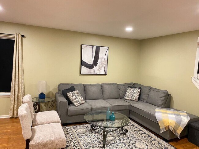 Living Room - 2706 Jesse Way