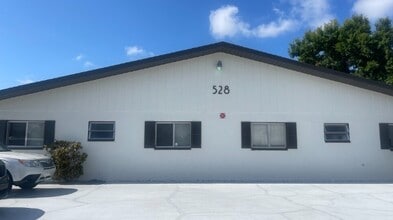 Building Photo - 528 SE 7th St Building Photo - 528 SE 7th St