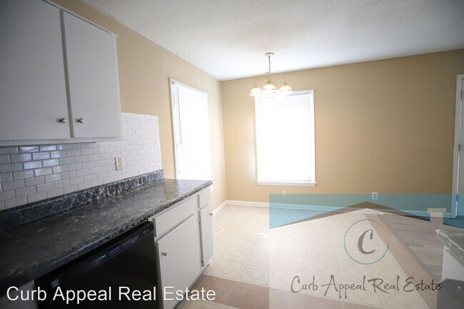Foto del edificio - 3 br, 1.5 bath House - 1425 Overhill