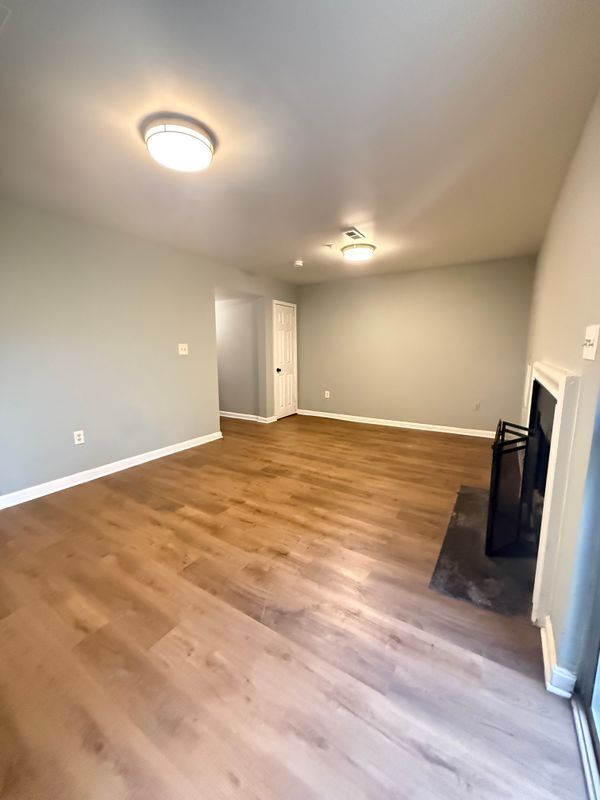 Foto del edificio - 5023 Colburn Terrace