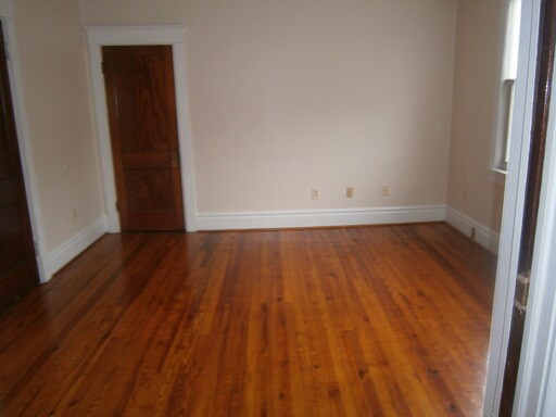 Building Photo - 901 Braddock Rd