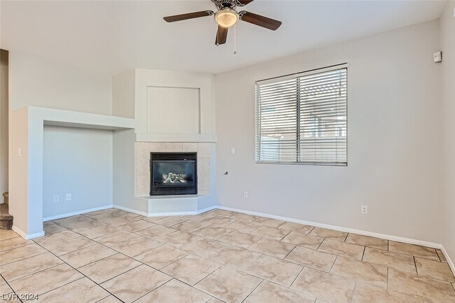 Building Photo - 5276 Vine Hill Ct