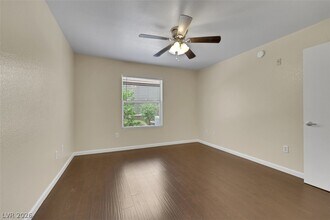 Building Photo - 555 E Silverado Ranch Blvd