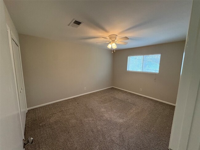 Building Photo - 2302 Penick Rd