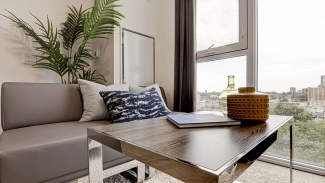 Salon - 308 King - Student Living