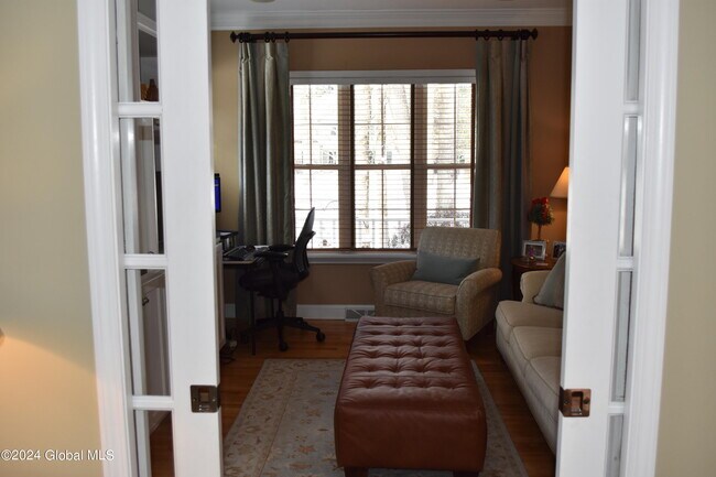 Foto del edificio - 63 Hearthstone Dr