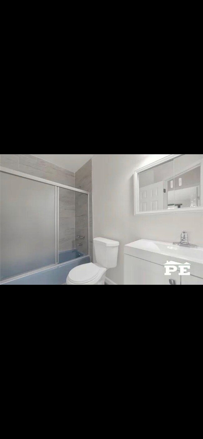 Foto del edificio - 2742 E 11th St