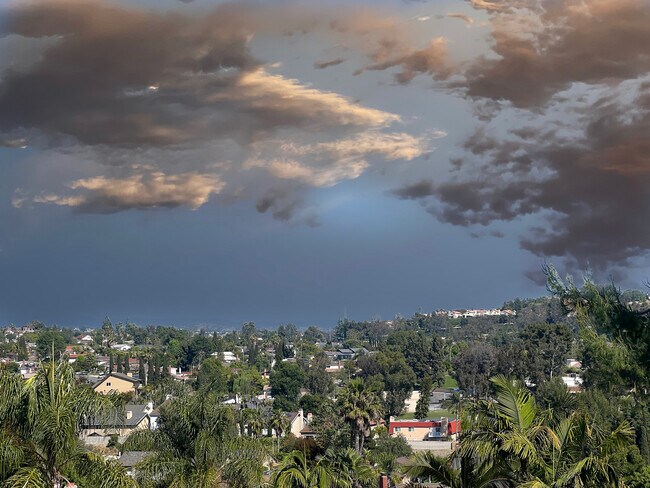 Gorgeous Views. - 25056 Silverleaf Ln
