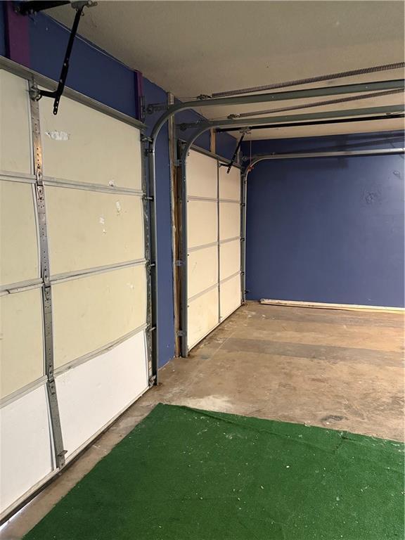 Foto del edificio - 1562 Linksview Close