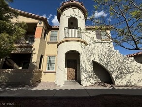 Building Photo - 50 Aura de Blanco St
