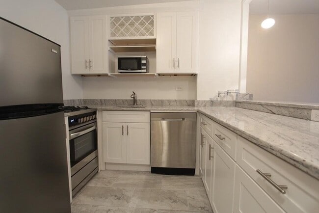 Building Photo - 151 Tremont St