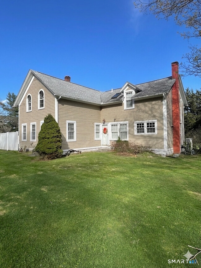 Building Photo - 755 Scotland Rd