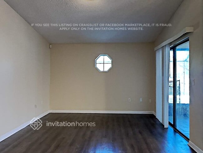 Building Photo - 2940 Theresa Dr