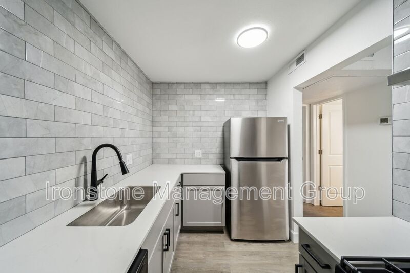 Foto principal - 4521 E 31st St