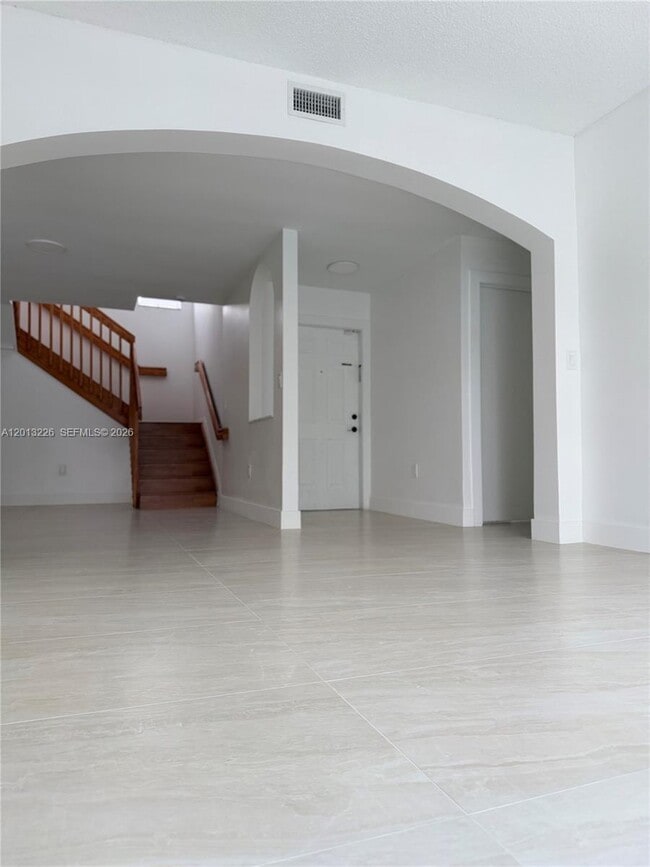 Foto del edificio - 8725 SW 158th Pl