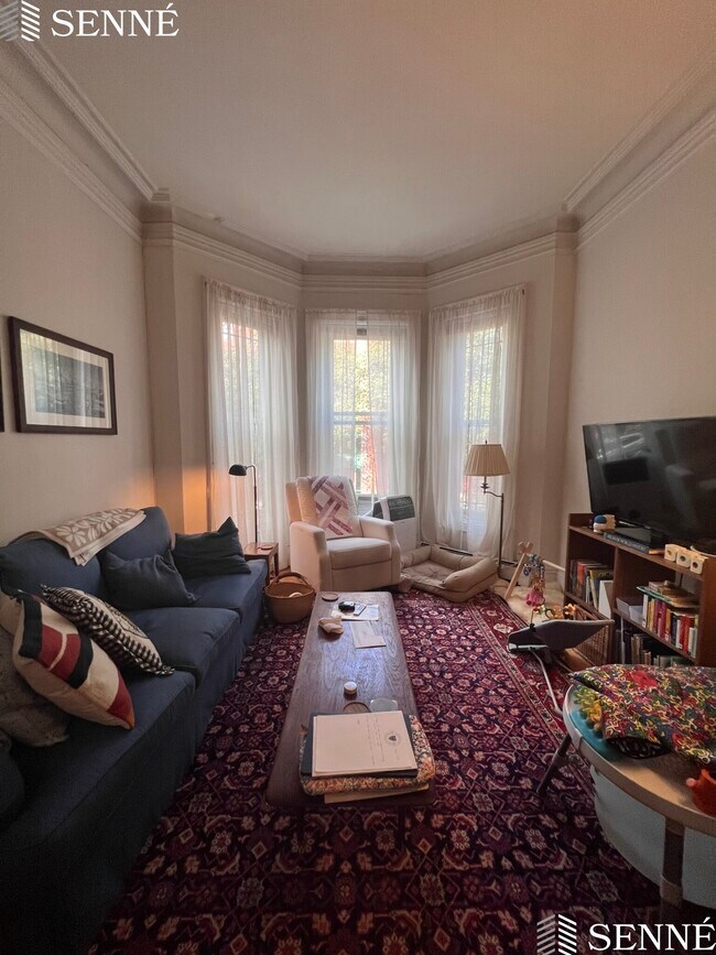 Building Photo - 16 Yarmouth St